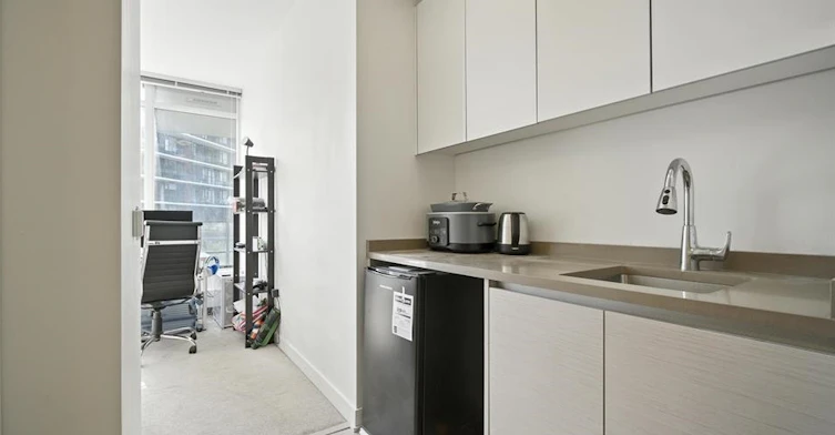 4xx-8850 University Crescent, Burnaby, BC, V5A 0C8 - 5