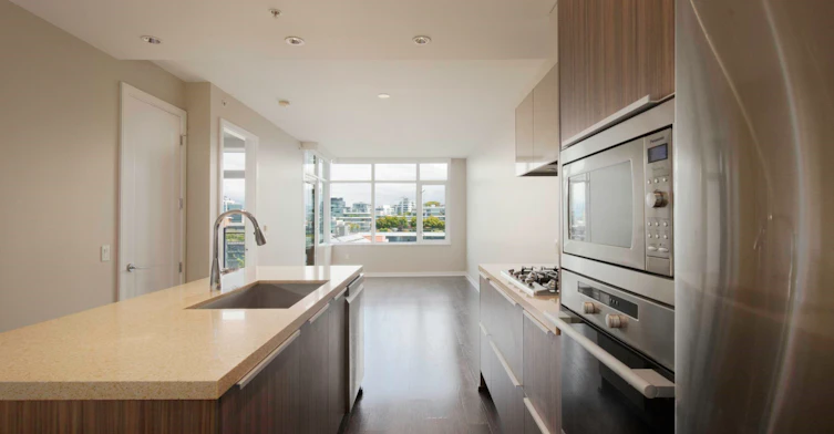 1102-181 W 1st Avenue, Vancouver, BC, V5Y 0E3 - 3