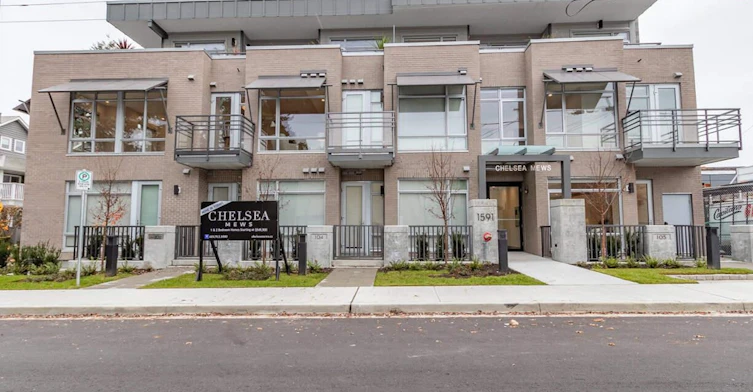 102-1591 Bowser Avenue, North Vancouver, BC, V7P 1Z4