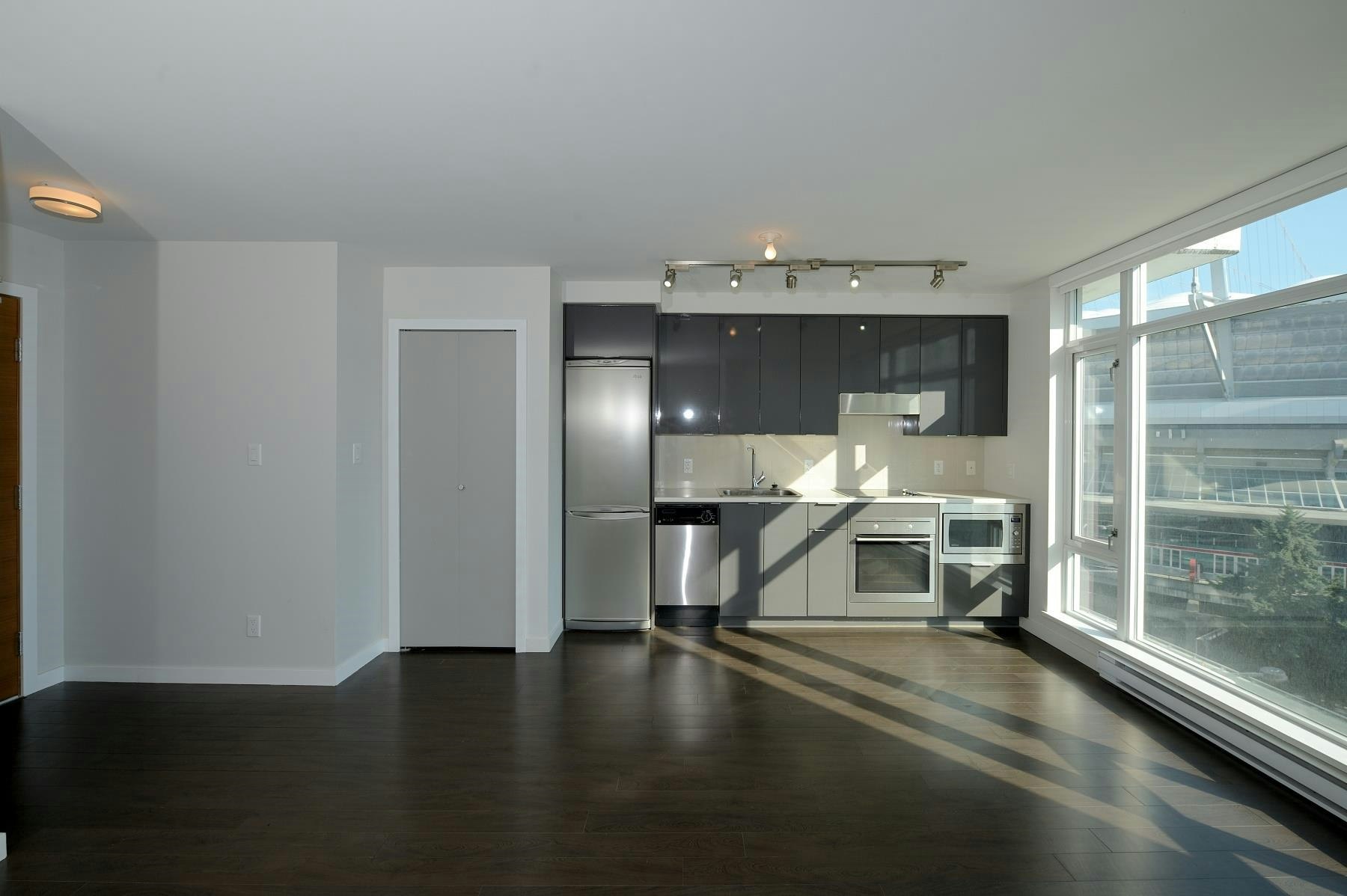 705-161 W Georgia Street, Vancouver, BC, V6B 0K9 - 3
