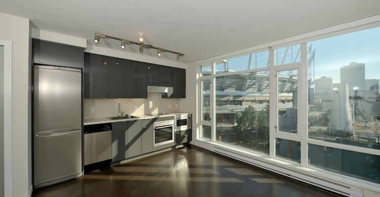 705-161 W Georgia Street, Vancouver, BC, V6B 0K9