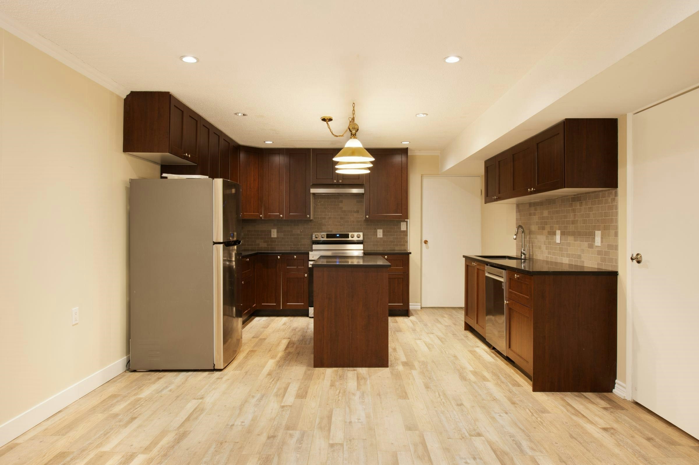 GROUND-4437 Atlee Avenue, Burnaby, BC, V5G 3R7