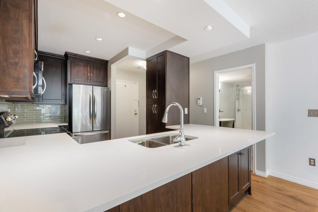 301-925 W.10th Avenue, Vancouver, BC, V5Z 1L9 - 12