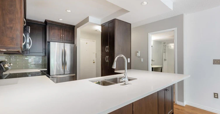 301-925 W.10th Avenue, Vancouver, BC, V5Z 1L9 - 12