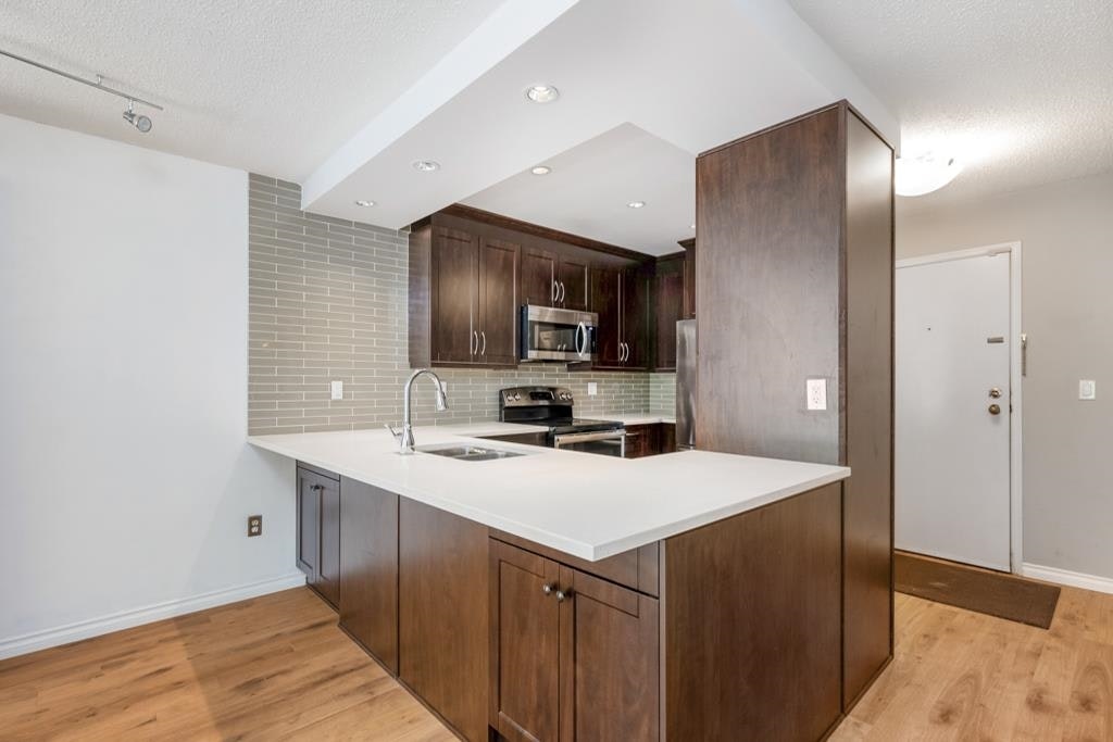 301-925 W.10th Avenue, Vancouver, BC, V5Z 1L9 - 14