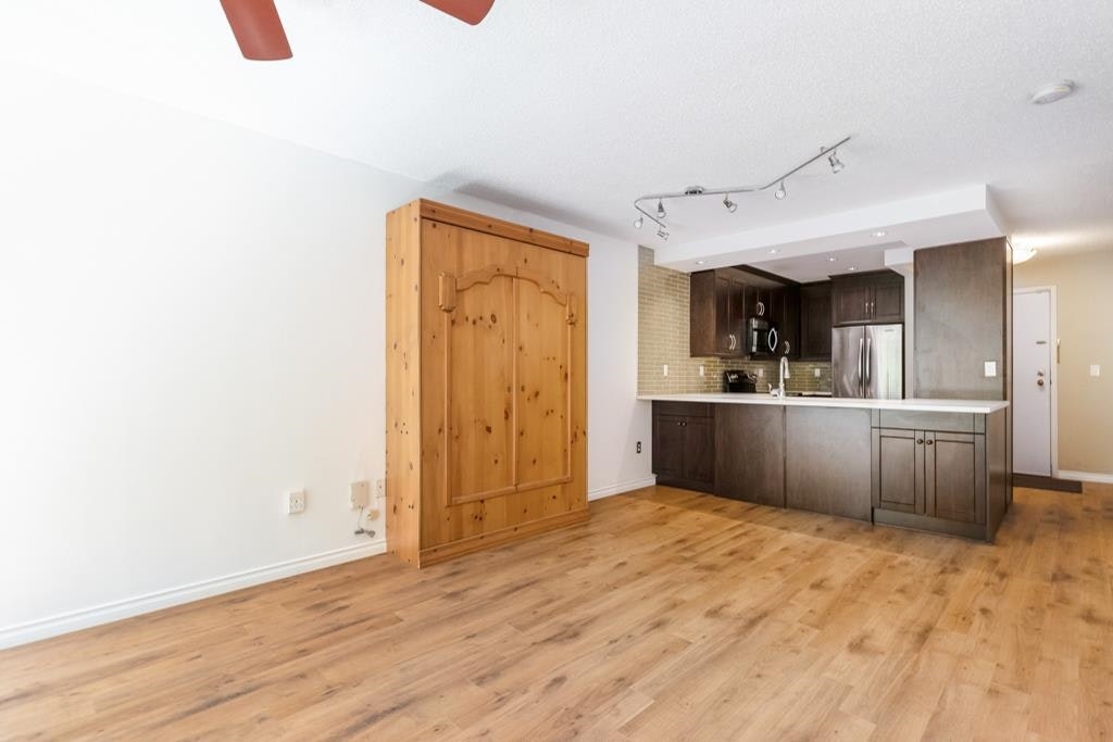 301-925 W.10th Avenue, Vancouver, BC, V5Z 1L9 - 9