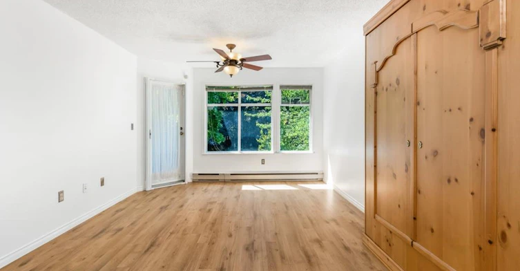 301-925 W.10th Avenue, Vancouver, BC, V5Z 1L9 - 3