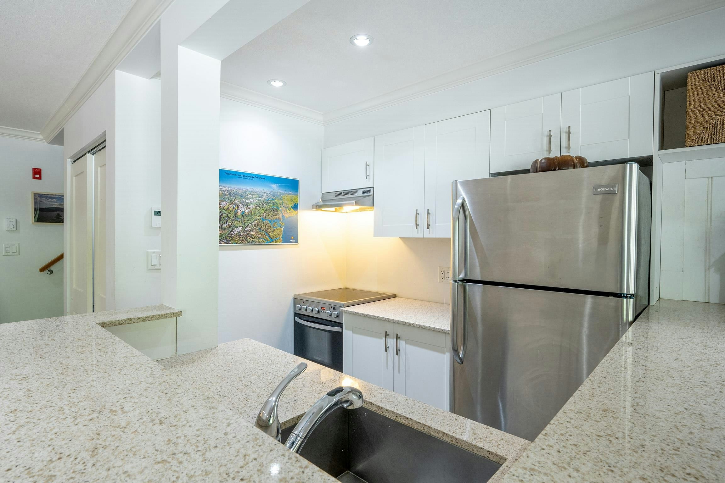 2-8100 Alpine Way - 5