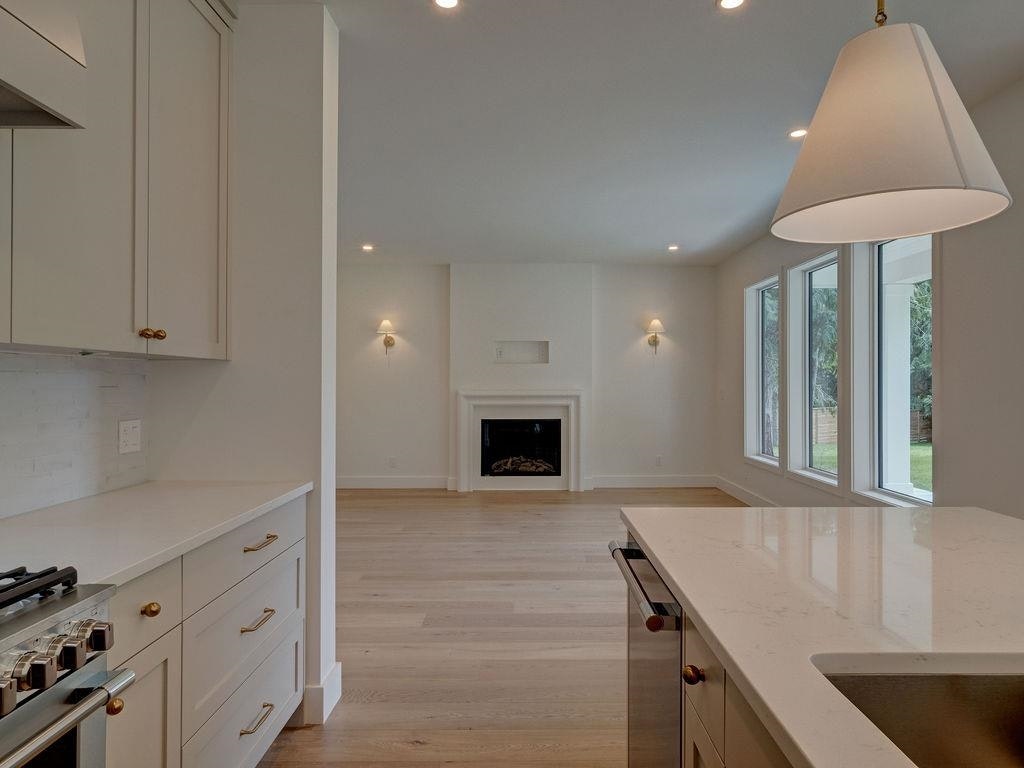 385 Solaz Place, Gibsons, BC, V0N 1V5 - 17