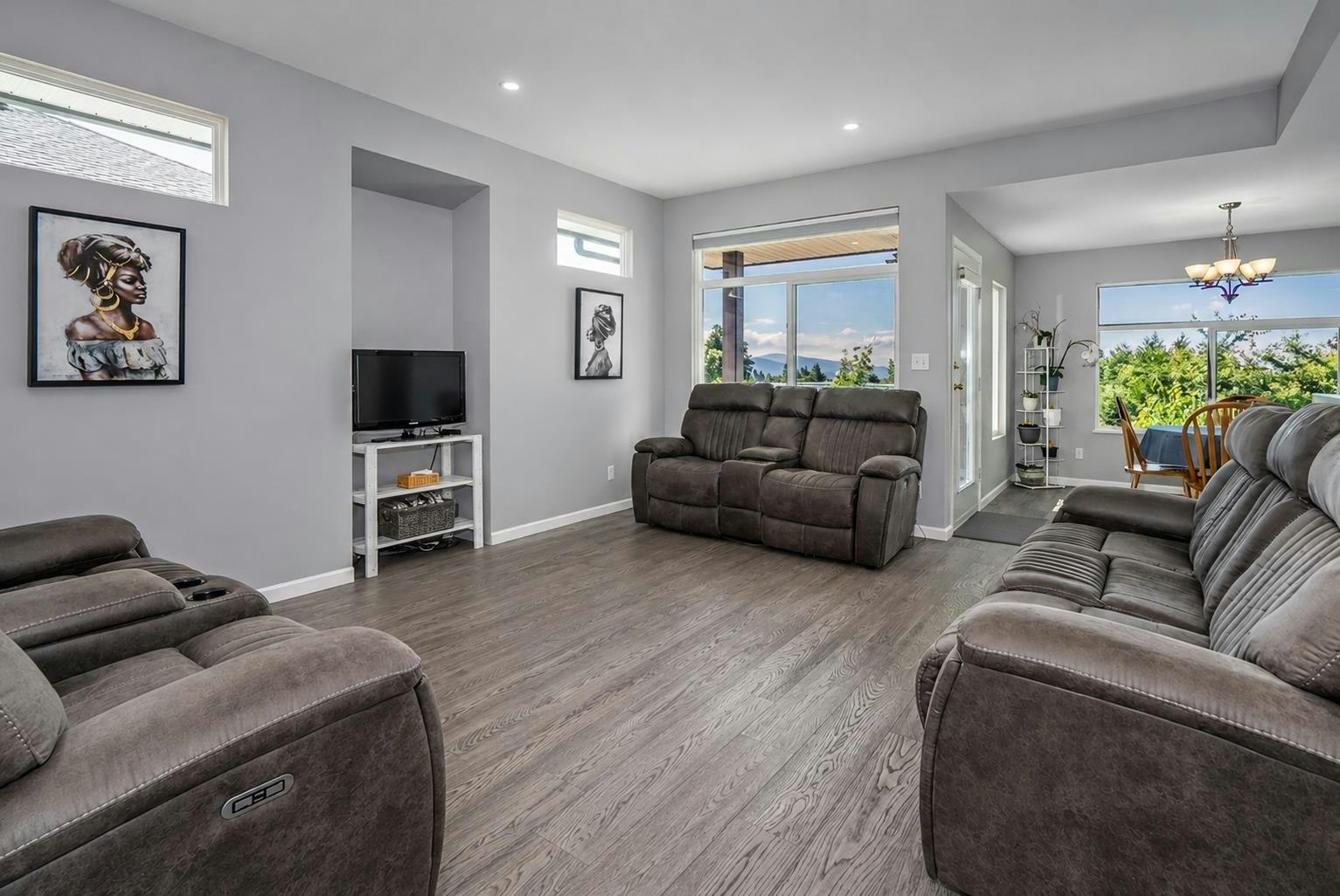 33764 Blueberry Drive, Mission, BC, V2V 7A1 - 4