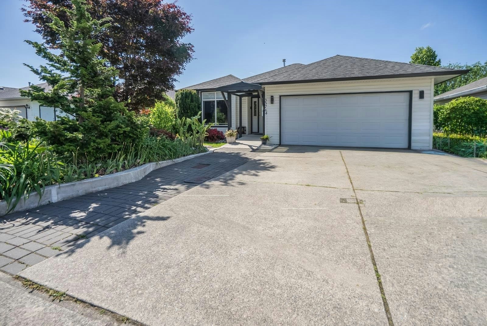 33764 Blueberry Drive, Mission, BC, V2V 7A1 - 2