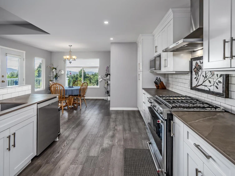 33764 Blueberry Drive, Mission, BC, V2V 7A1 - 10