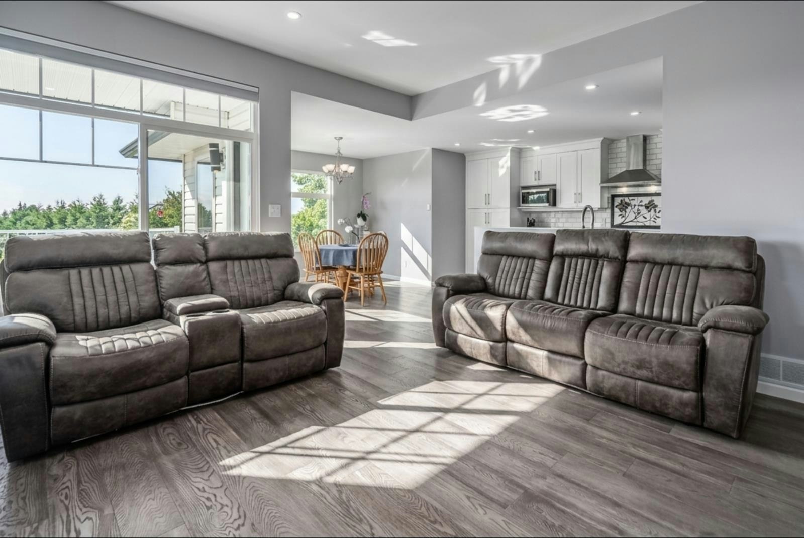 33764 Blueberry Drive, Mission, BC, V2V 7A1 - 3