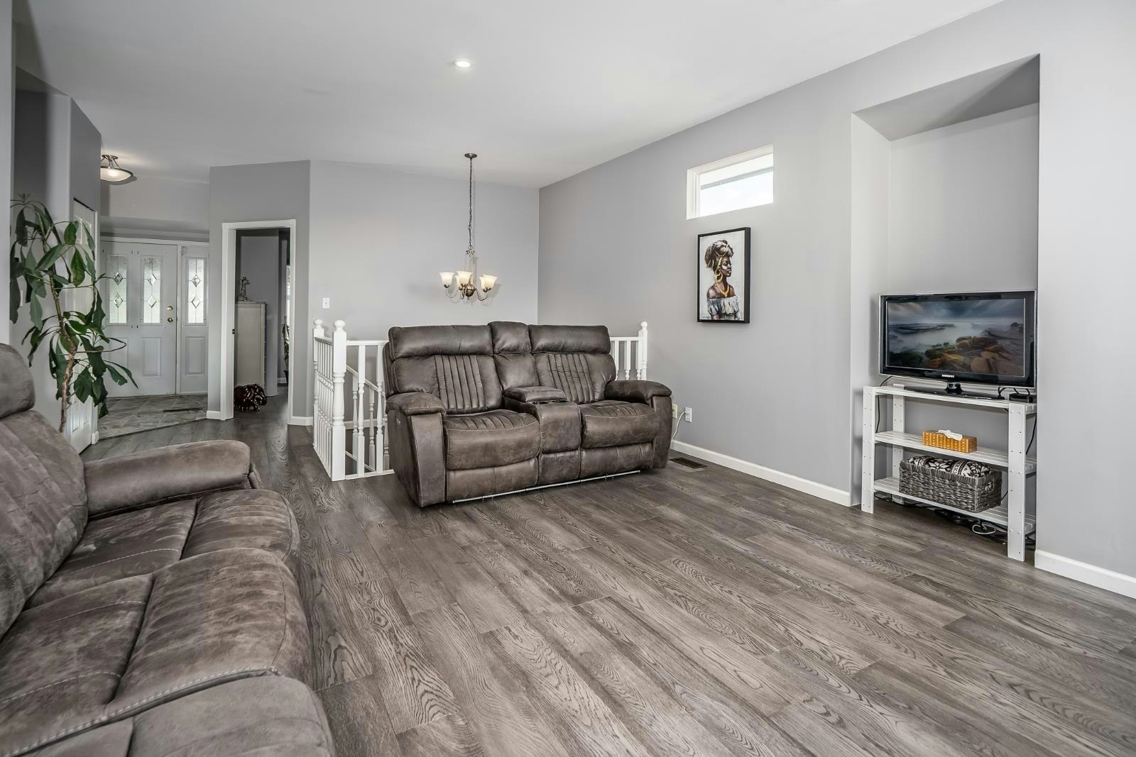 33764 Blueberry Drive, Mission, BC, V2V 7A1 - 8