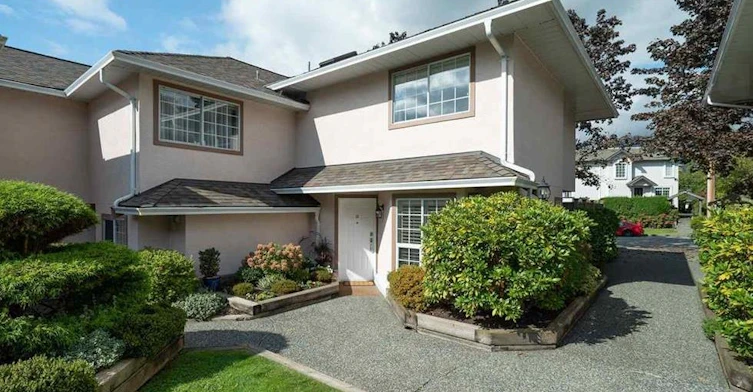 13-225 West 16th Street, North Vancouver, BC, V7M 1T7
