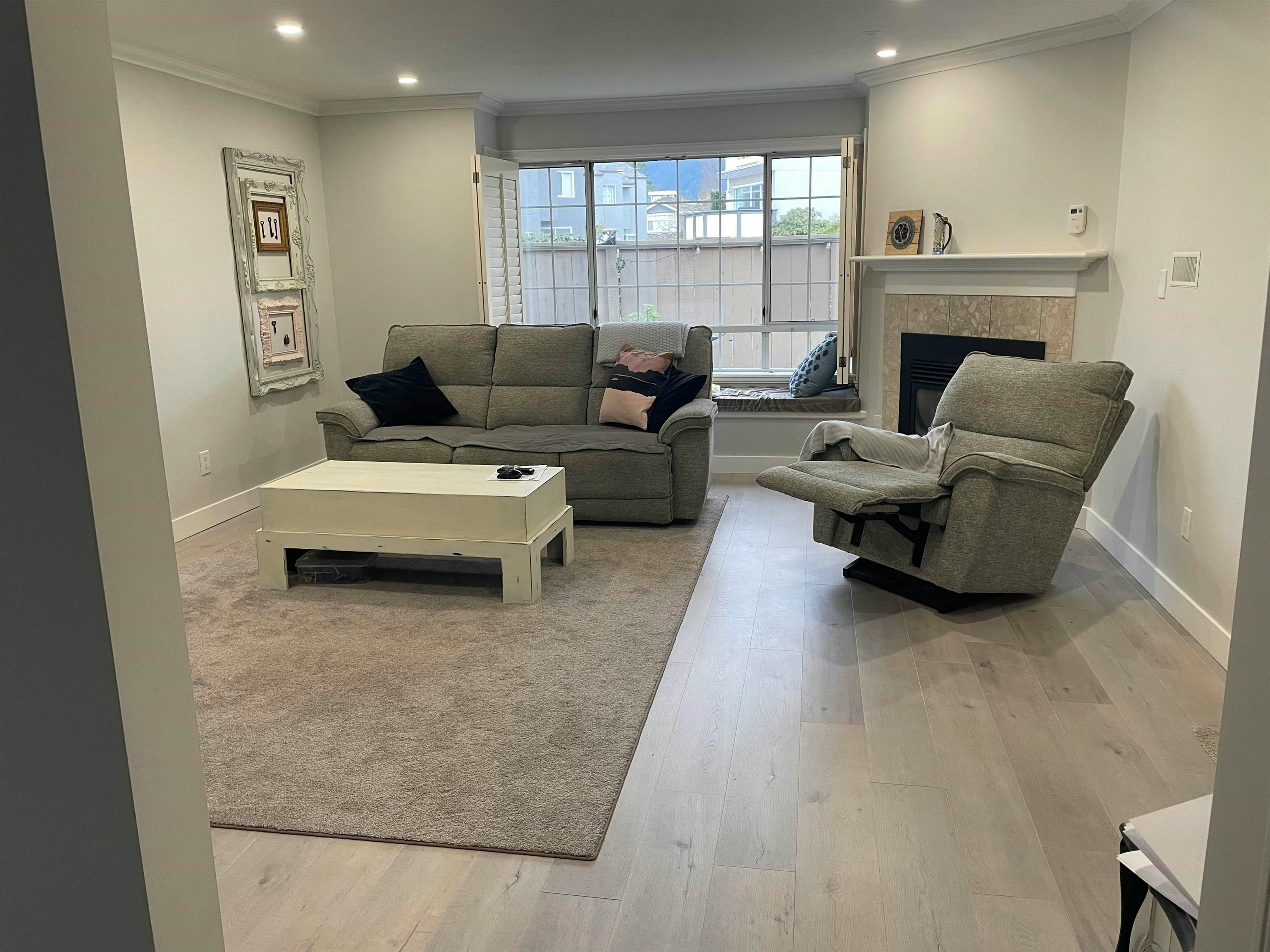 13-225 West 16th Street, North Vancouver, BC, V7M 1T7 - 2