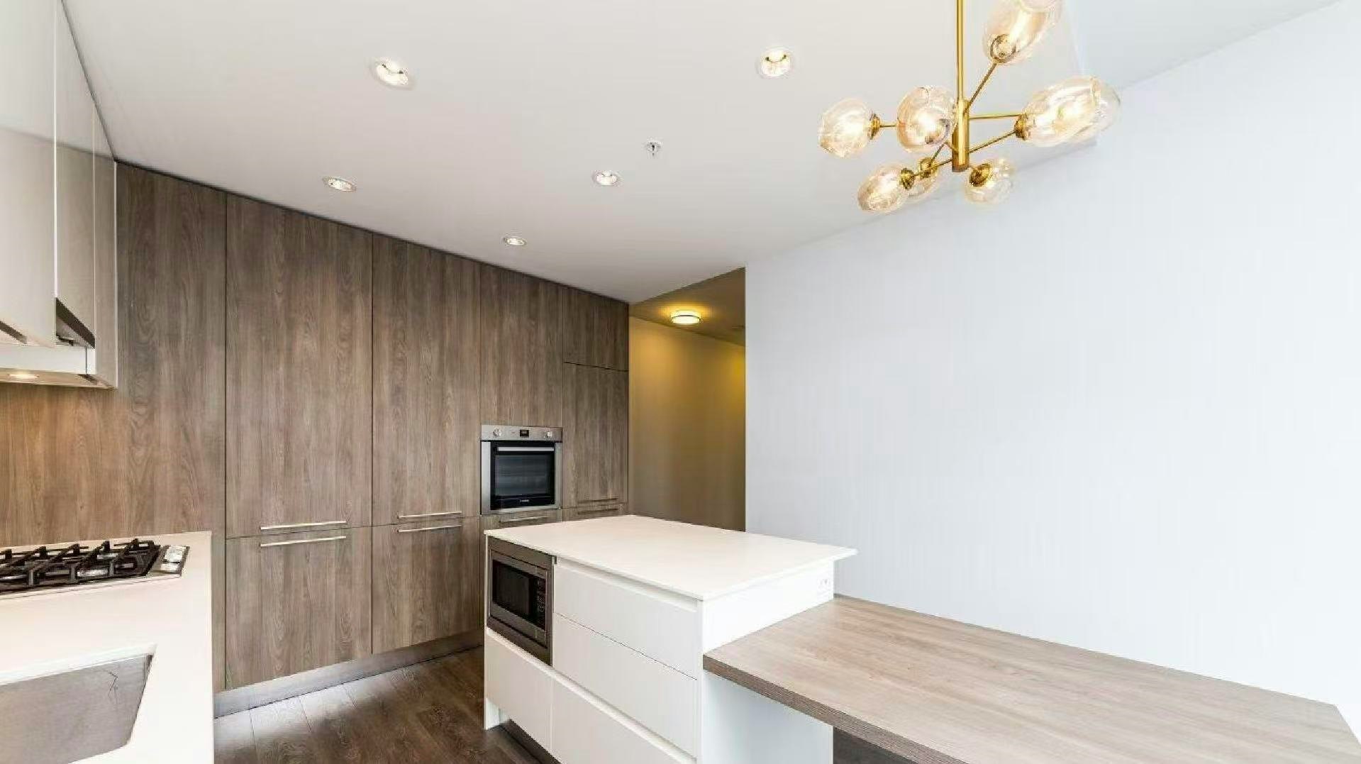 4510 Haxifax Way, Burnaby, BC, V5C 0K4 - 2