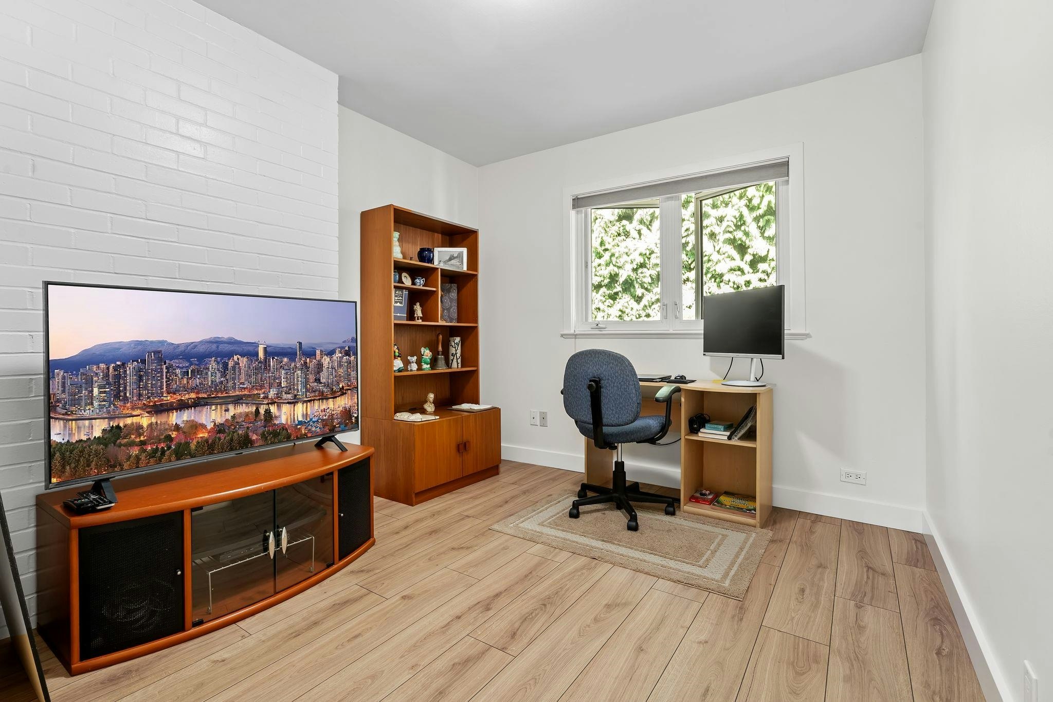 1216 Pinewood Crescent, North Vancouver, BC, V7P 1E9 - 25