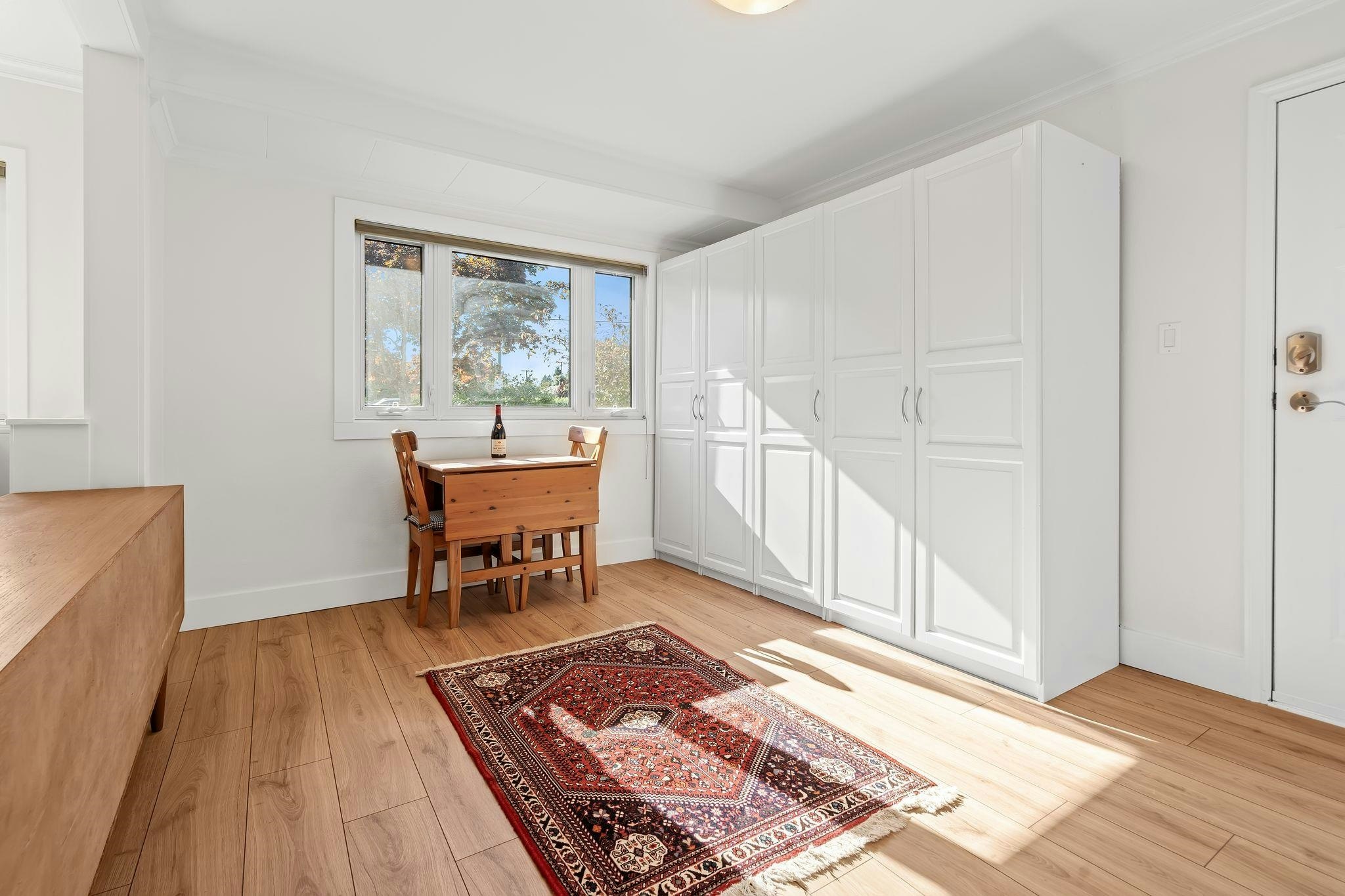 1216 Pinewood Crescent, North Vancouver, BC, V7P 1E9 - 11