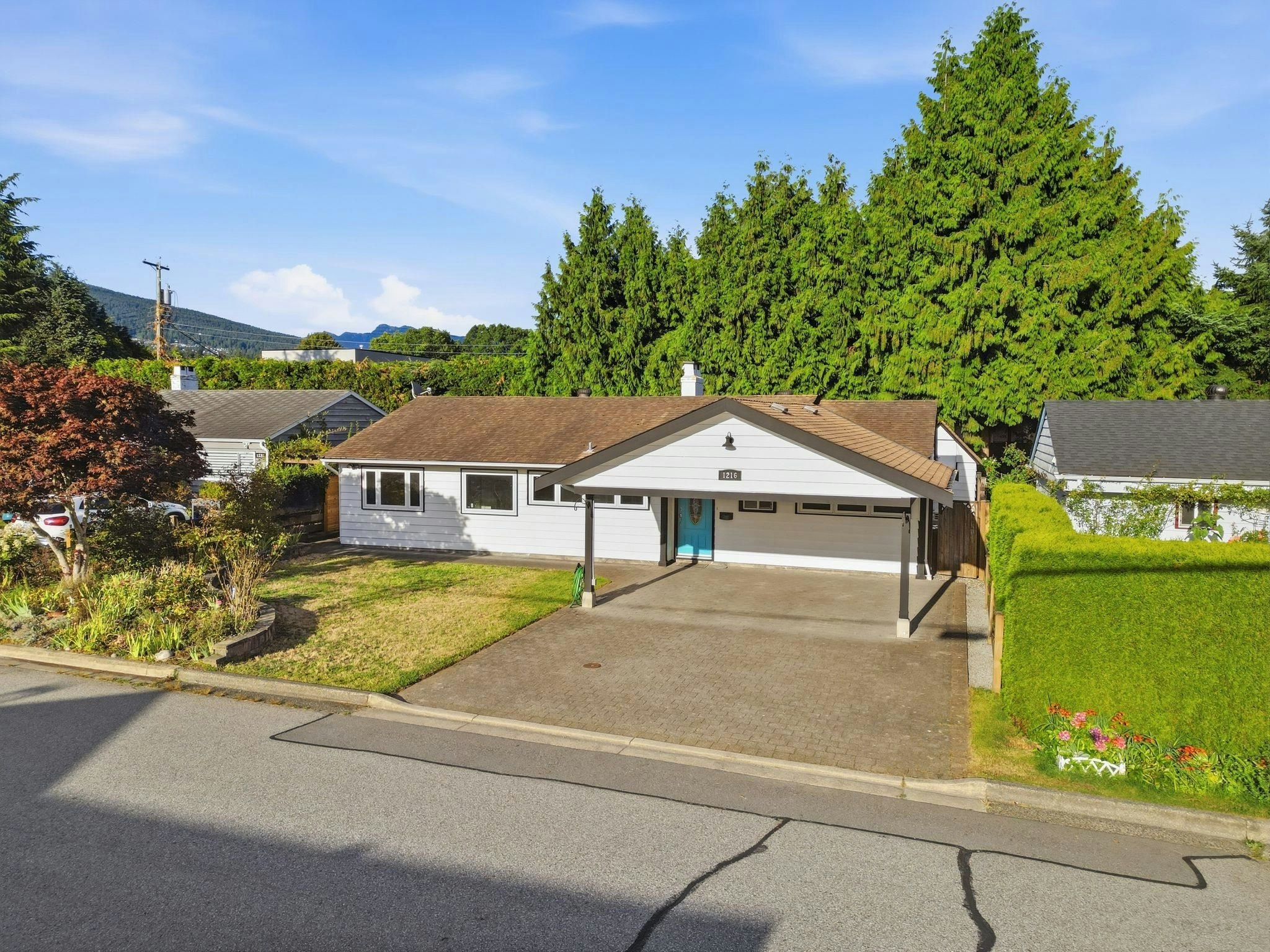 1216 Pinewood Crescent, North Vancouver, BC, V7P 1E9 - 34