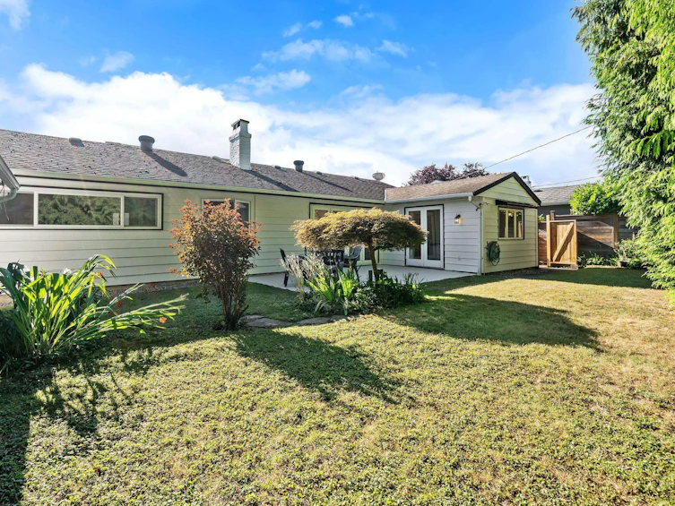 1216 Pinewood Crescent, North Vancouver, BC, V7P 1E9 - 29