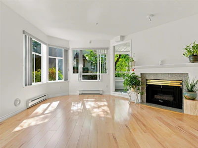 207-3638 Rae Avenue - 3