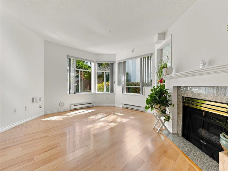 207-3638 Rae Avenue, Vancouver, BC, V5R 2P5 - 5