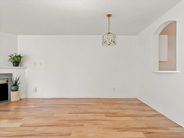 207-3638 Rae Avenue, Vancouver, BC, V5R 2P5 - 9