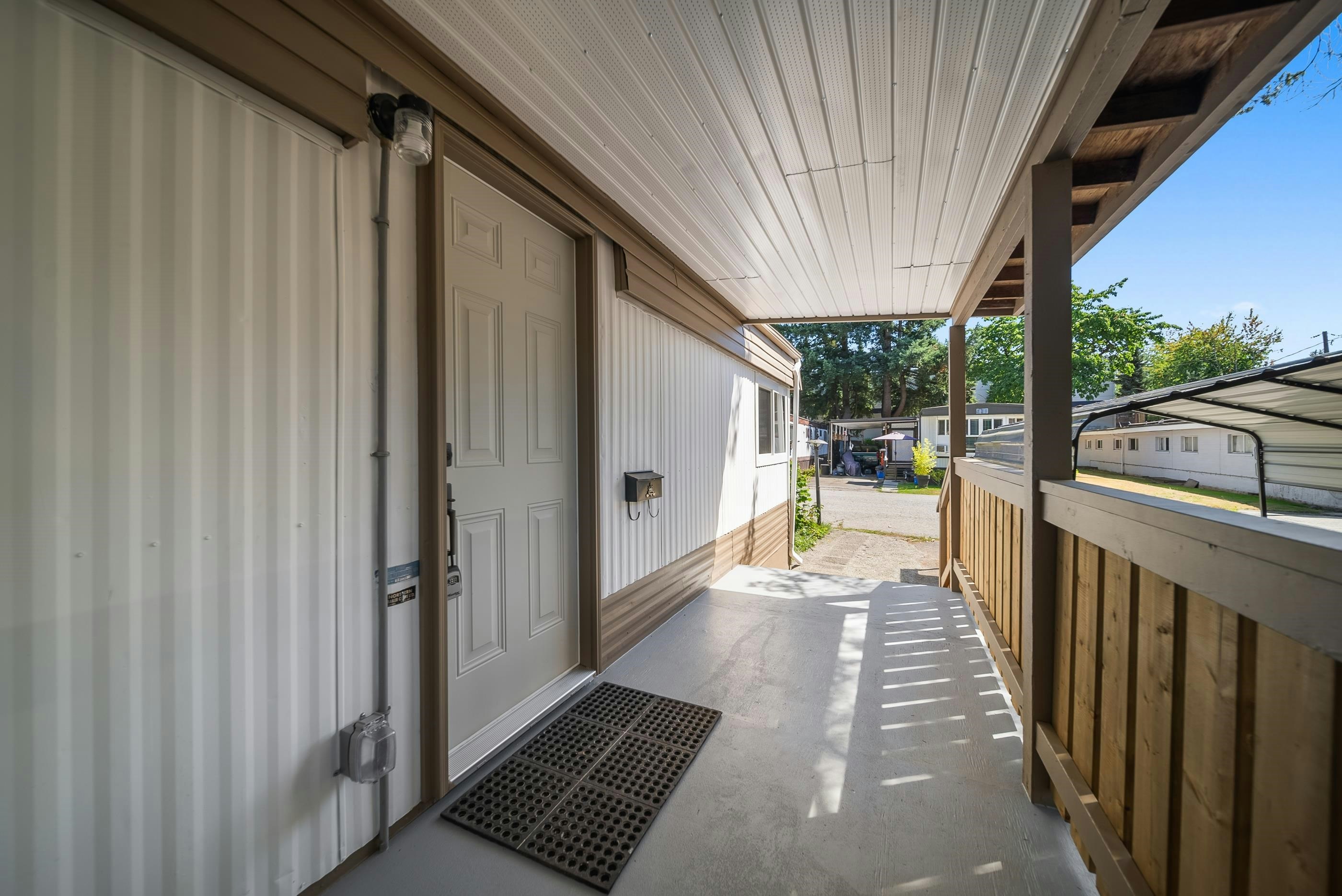39-21163 Lougheed Highway, Maple Ridge, BC, V2X 2R4 - 23