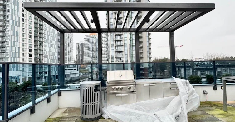 6XX-10448 University Drive, Surrey, BC, V3T 0S7 - 6