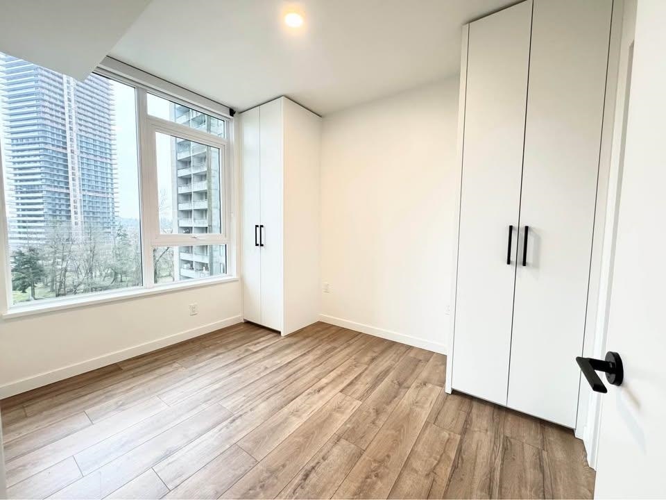 6XX-10448 University Drive, Surrey, BC, V3T 0S7 - 7