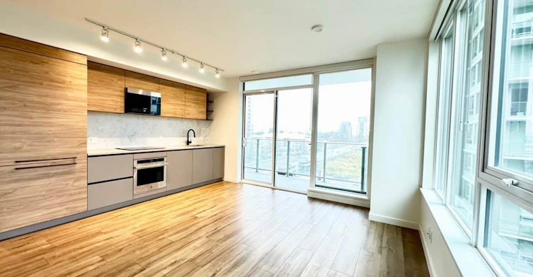 6XX-10448 University Drive, Surrey, BC, V3T 0S7 - 2