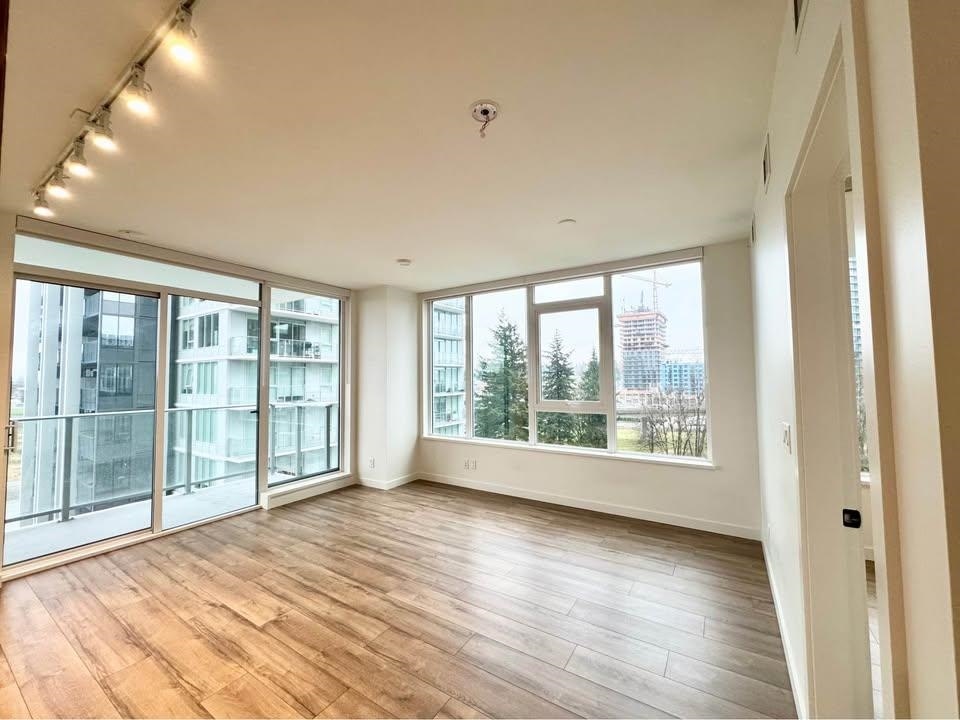6XX-10448 University Drive, Surrey, BC, V3T 0S7 - 3