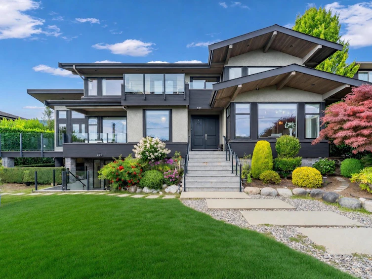 1139 Esquimalt Avenue, West Vancouver, BC, V7T 1K2 - 2