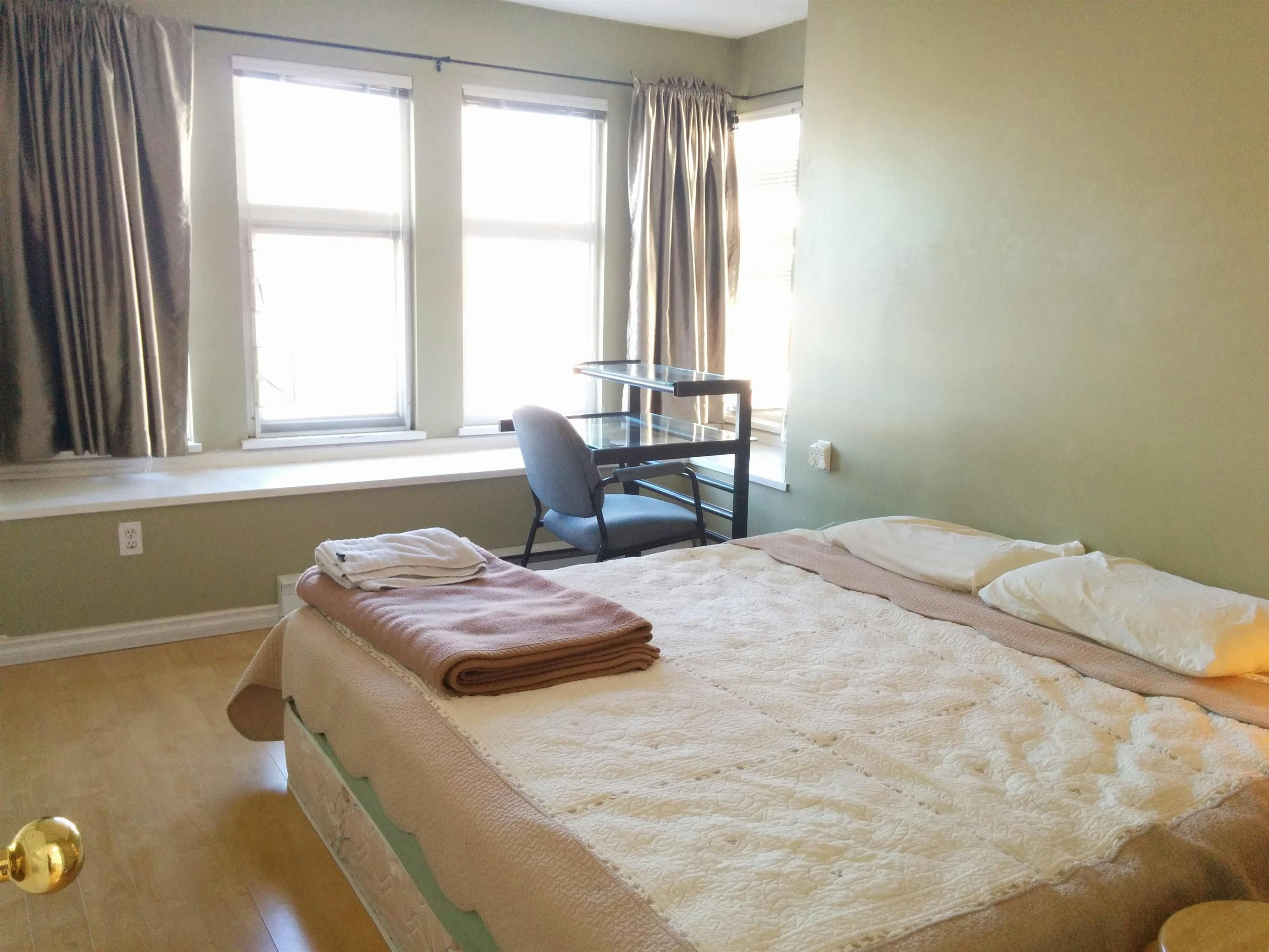 ROOMS in SHARED-12331 Mcneely Drive, Richmond, BC, V6V 2S3