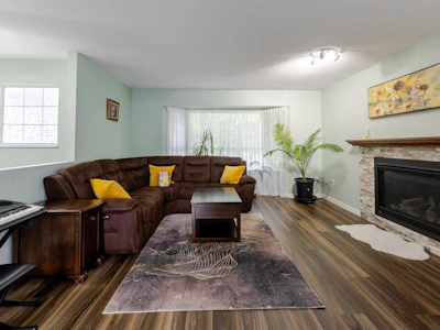 21073 93 Avenue - 4