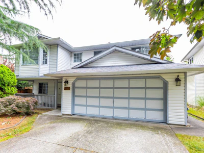 21073 93 Avenue - 2