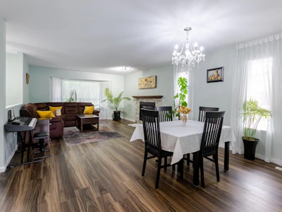 21073 93 Avenue - 5