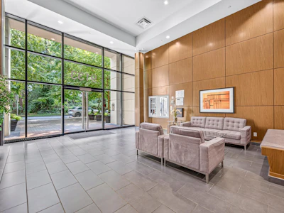 1108-9133 Hemlock Drive - 5