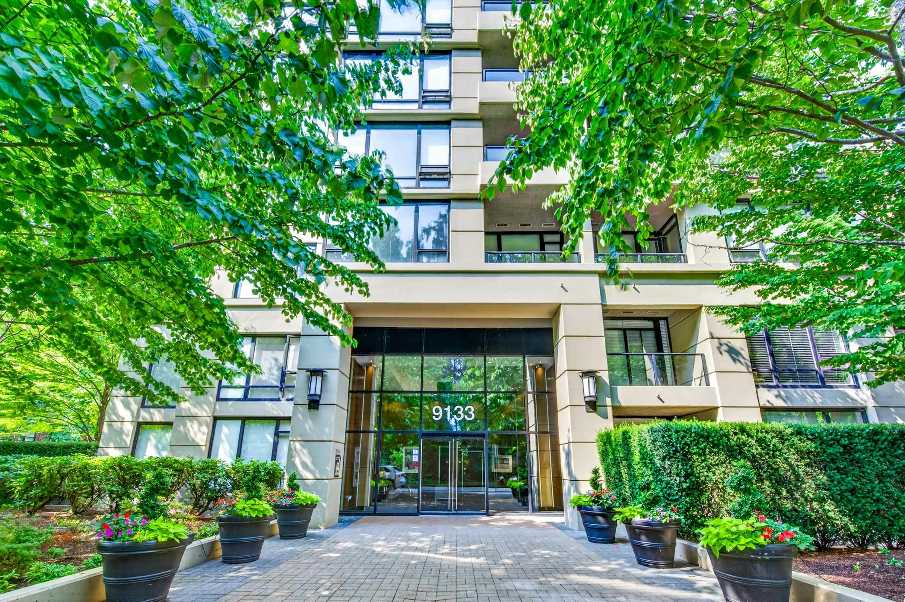 1108-9133 Hemlock Drive - 3