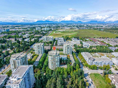 1108-9133 Hemlock Drive - 2