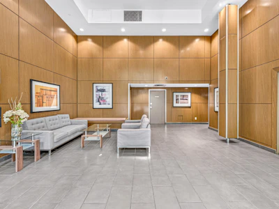 1108-9133 Hemlock Drive - 4