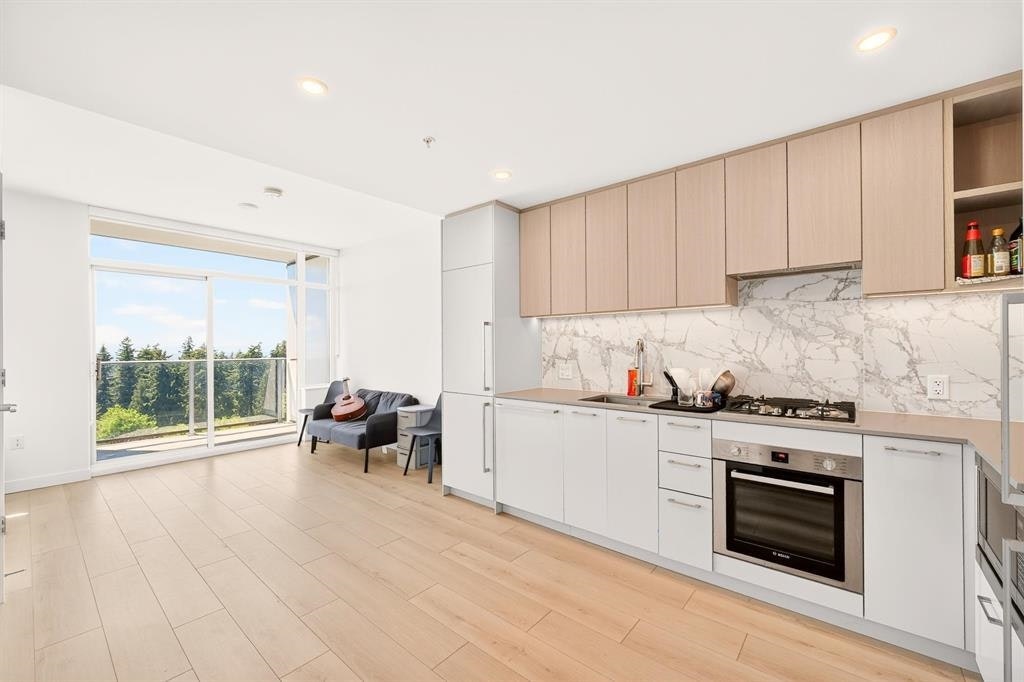 13xx-6468 Willingdon Avenue, Burnaby, BC, V5H 0L3 - 2
