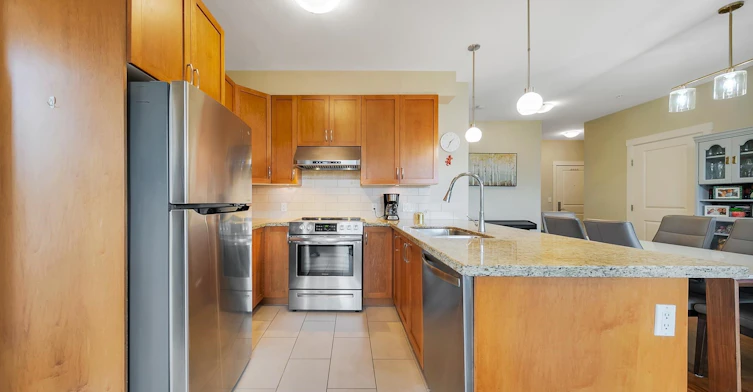 5788 Birney Ave Vancouver, Vancouver, BC, V6S 0A2 - 2