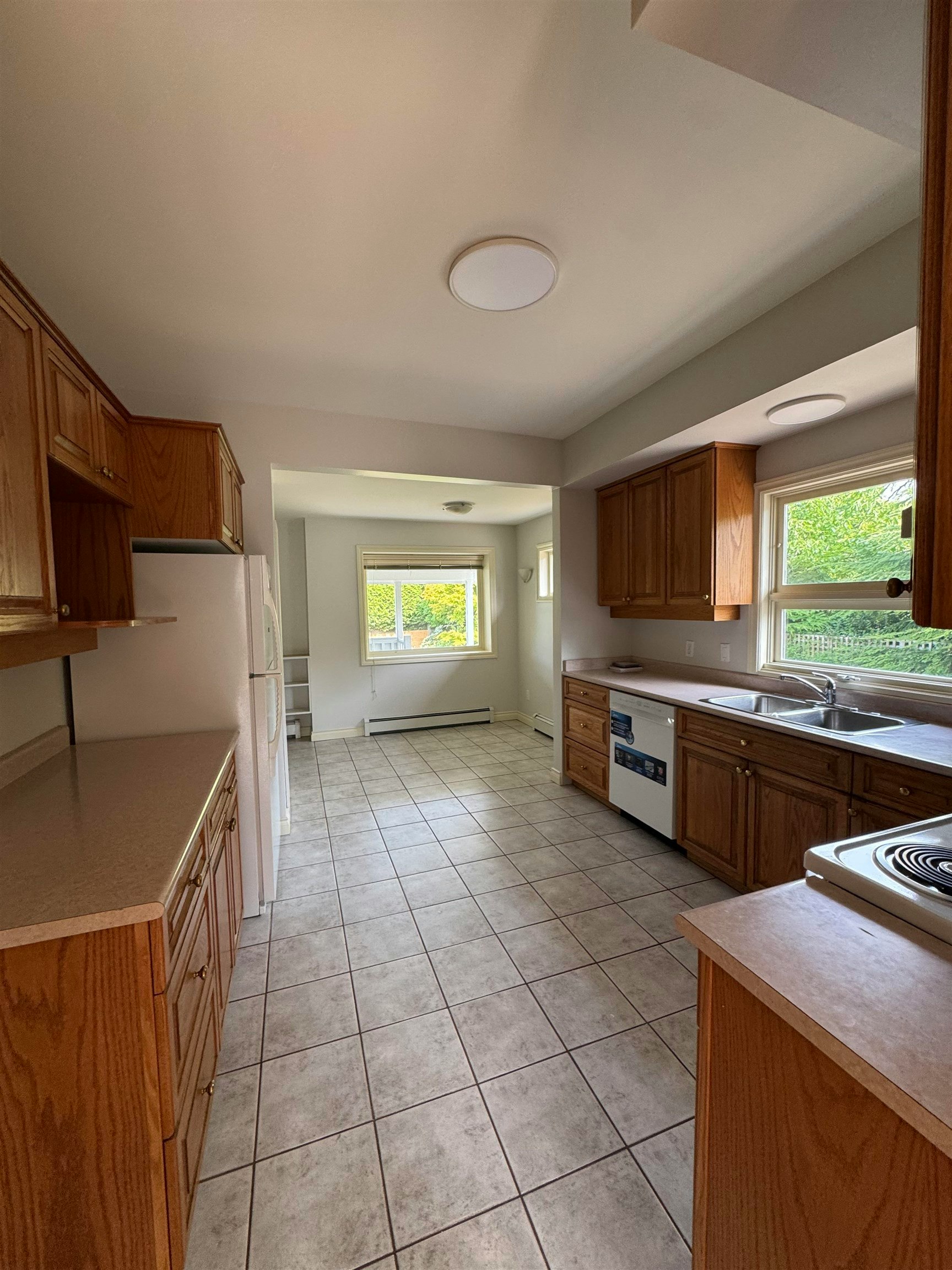 1700 Western Parkway, Vancouver, BC, V6T 1V3 - 3