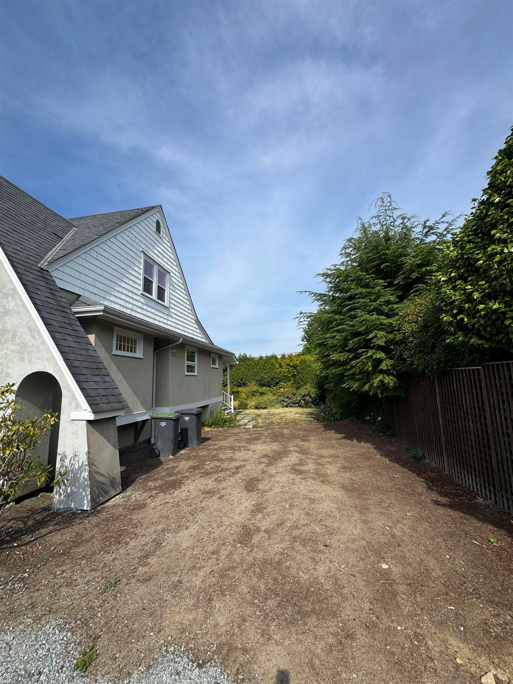 1758B Western Parkway, Vancouver, BC, V6T 1V3 - 2