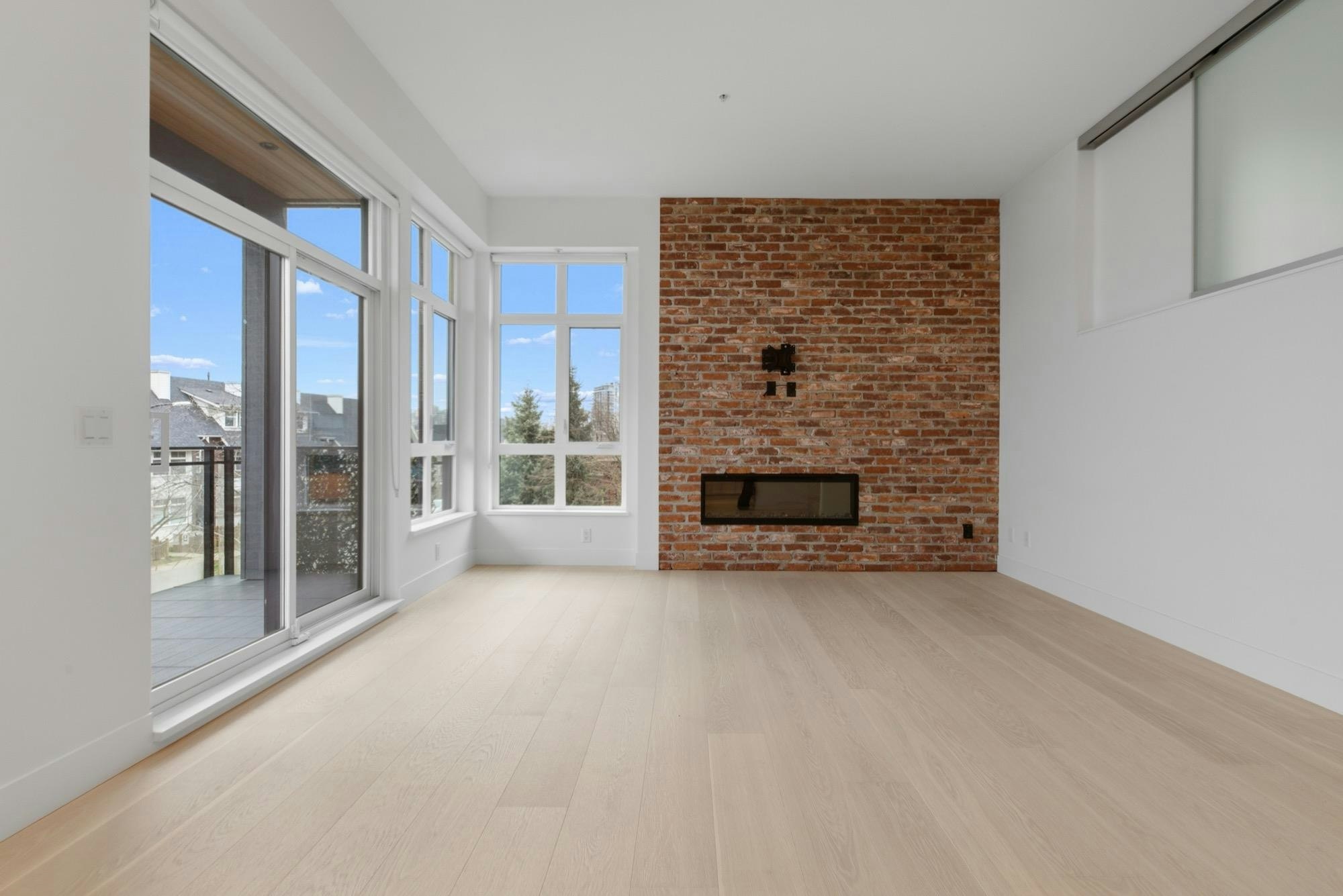 205-300 Salter Street, New Westminster, BC, V3M 0L9 - 8
