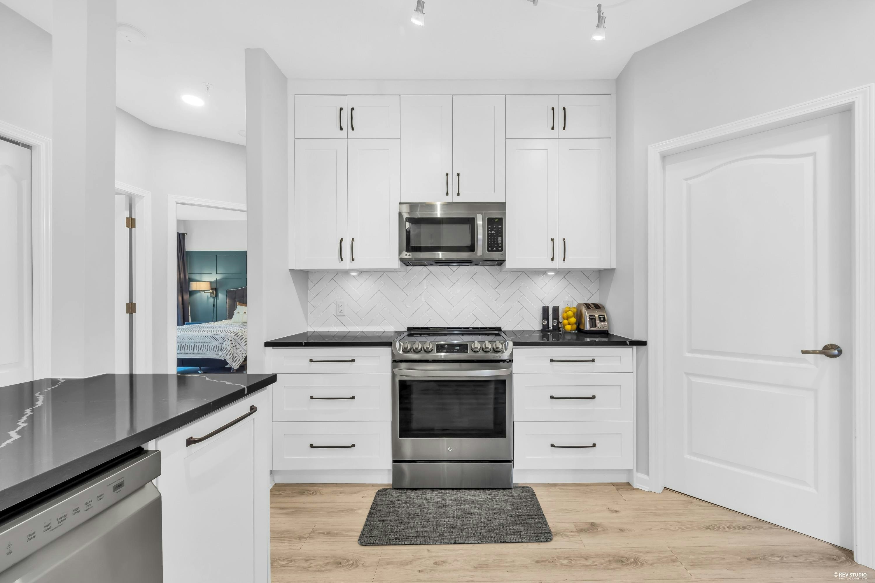 1-21579 88b Avenue - 3