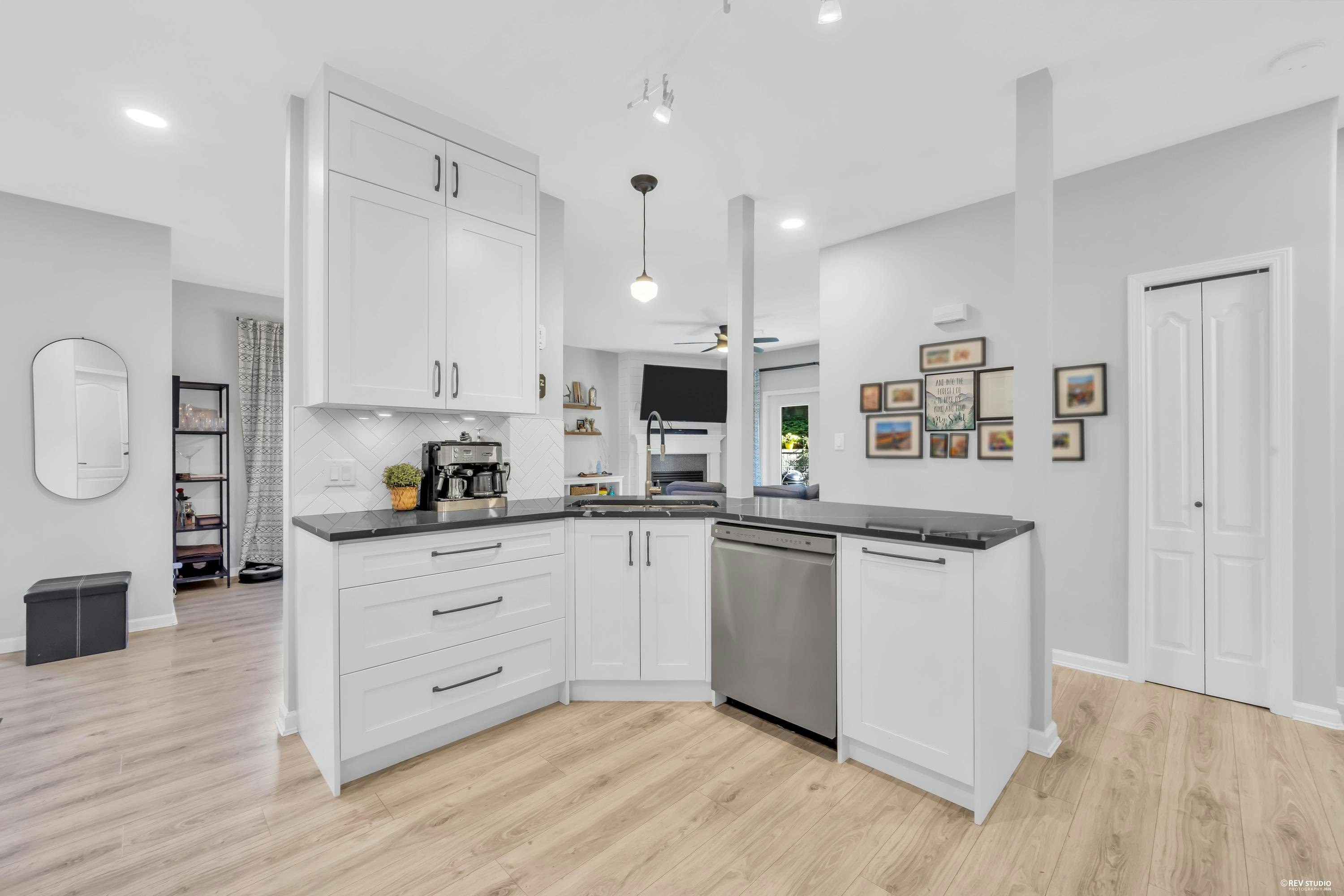 1-21579 88b Avenue - 4