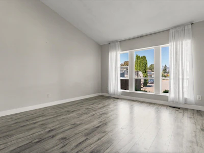 6033 Glenroy Drive - 5